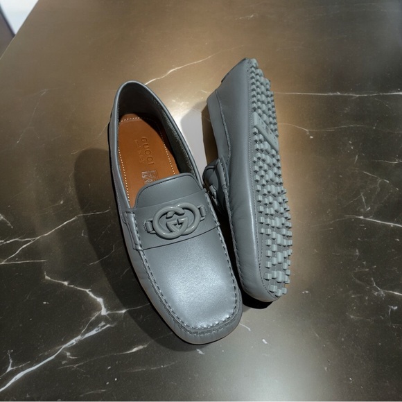 Men’s Gucci, Gucci GG Logo Calf Leather Grey Men Driver Loafers 9 main image 7